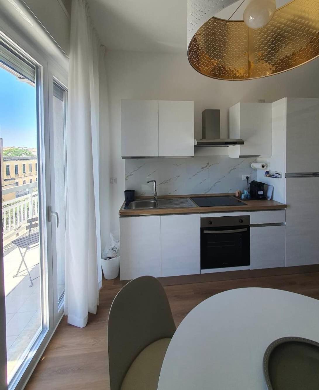 Lapigna Lägenhet Valenzano Exteriör bild